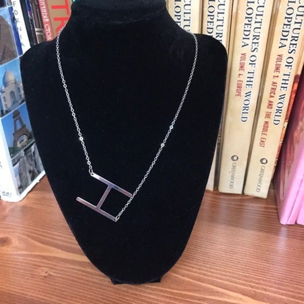 NEW ~ INITIAL NECKLACE H